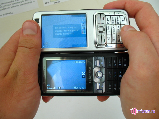 Nokia N73  Sony Ericsson K800i