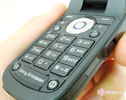    Sony Ericsson Z710i:  