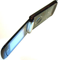 Motorola RAZR2 V8:   