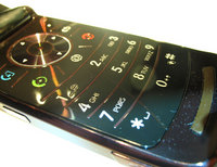 Motorola RAZR2 V8:   