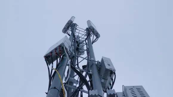 Базовые станции Булат на опоре T2, фото пресс-службы T2