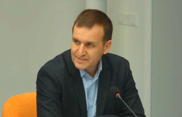 ������ ���� ��� ���, ����-��������� �� �������������� � �������� ��������������� ������