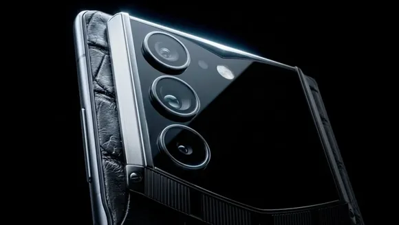 ������: Vertu Alphafold � ����� ������� �������� �������� ���� � �� 6880 ��������