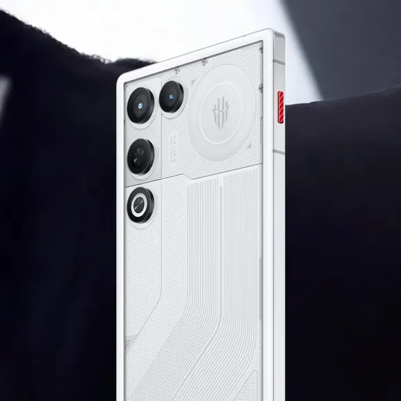 �����: ������� �������� Red Magic 11 Air ��������� � ������