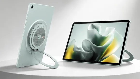 ������: Motorola Moto Pad 70 Groove � ������� � 9-����������� �������� JBL � ����������-����������